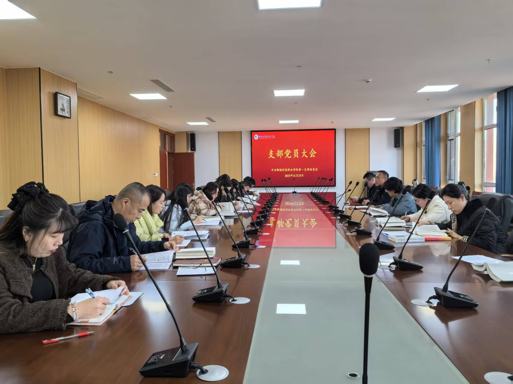 1764549273265127.jpg 1764549273265127.jpg